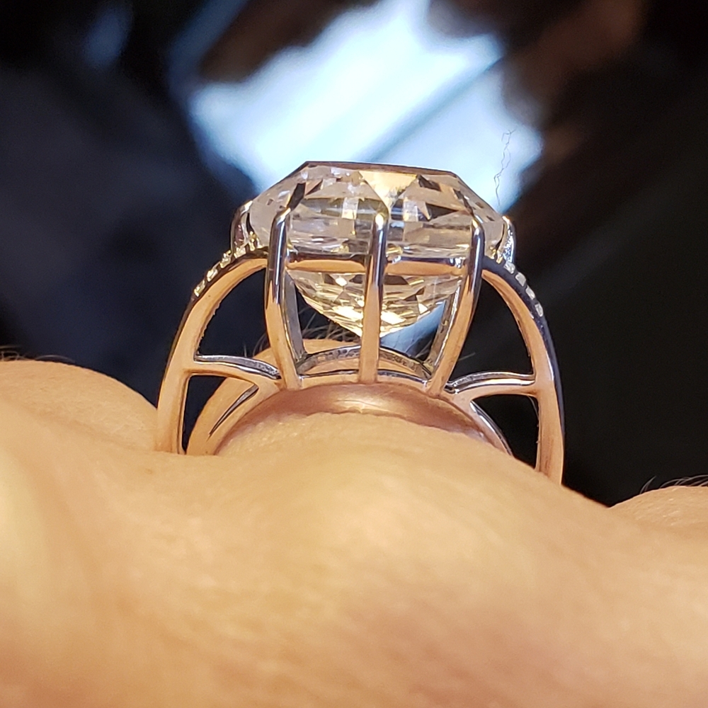 Efflorescence Optic Quartz Ring - Picture 9 of 10